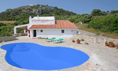 A las afueras del pueblo del Mercadal / A01MEN