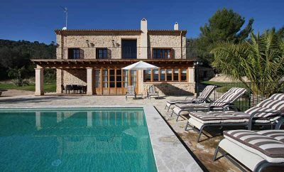 Casa de 400 m2, con interiores de ensueño / H02MLL