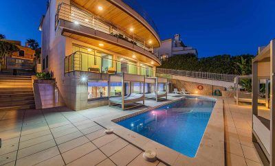 Chalet de lujo con fantásticas vistas al mar / S01MLL